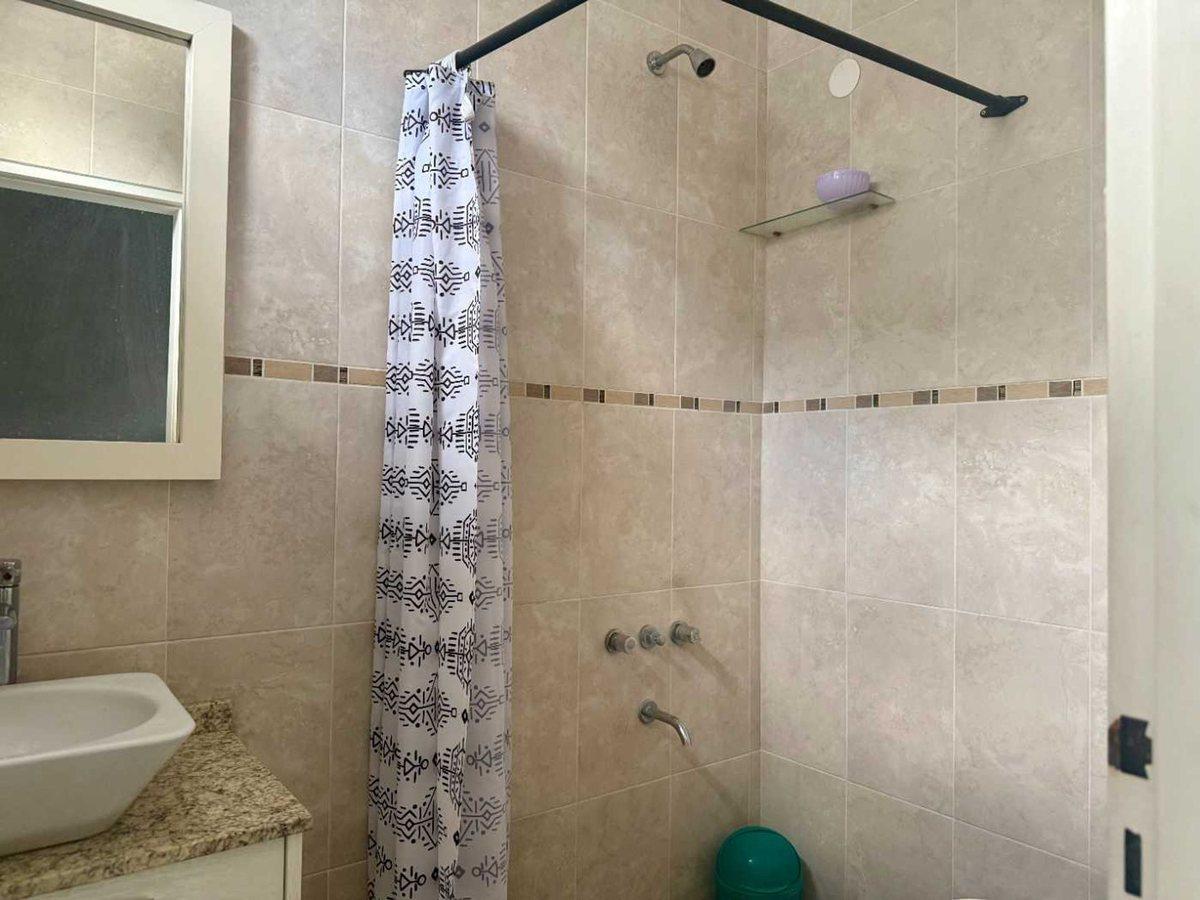 Foto de VENTA CASA 4 AMBIENTES C/COCHERA EN LLAVALLOL, imagen 5