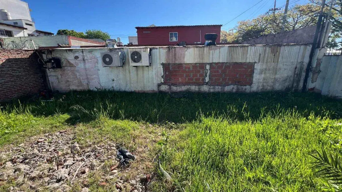 LOTE/TERRENO CON LOCAL VENTA EN CASEROS- INVERSION 1