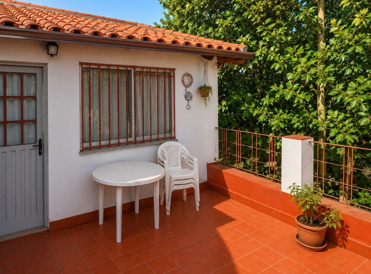 CASA MULTIF. 6 AMB. TERR. COCH. A/CRE. FLORIDA O.
