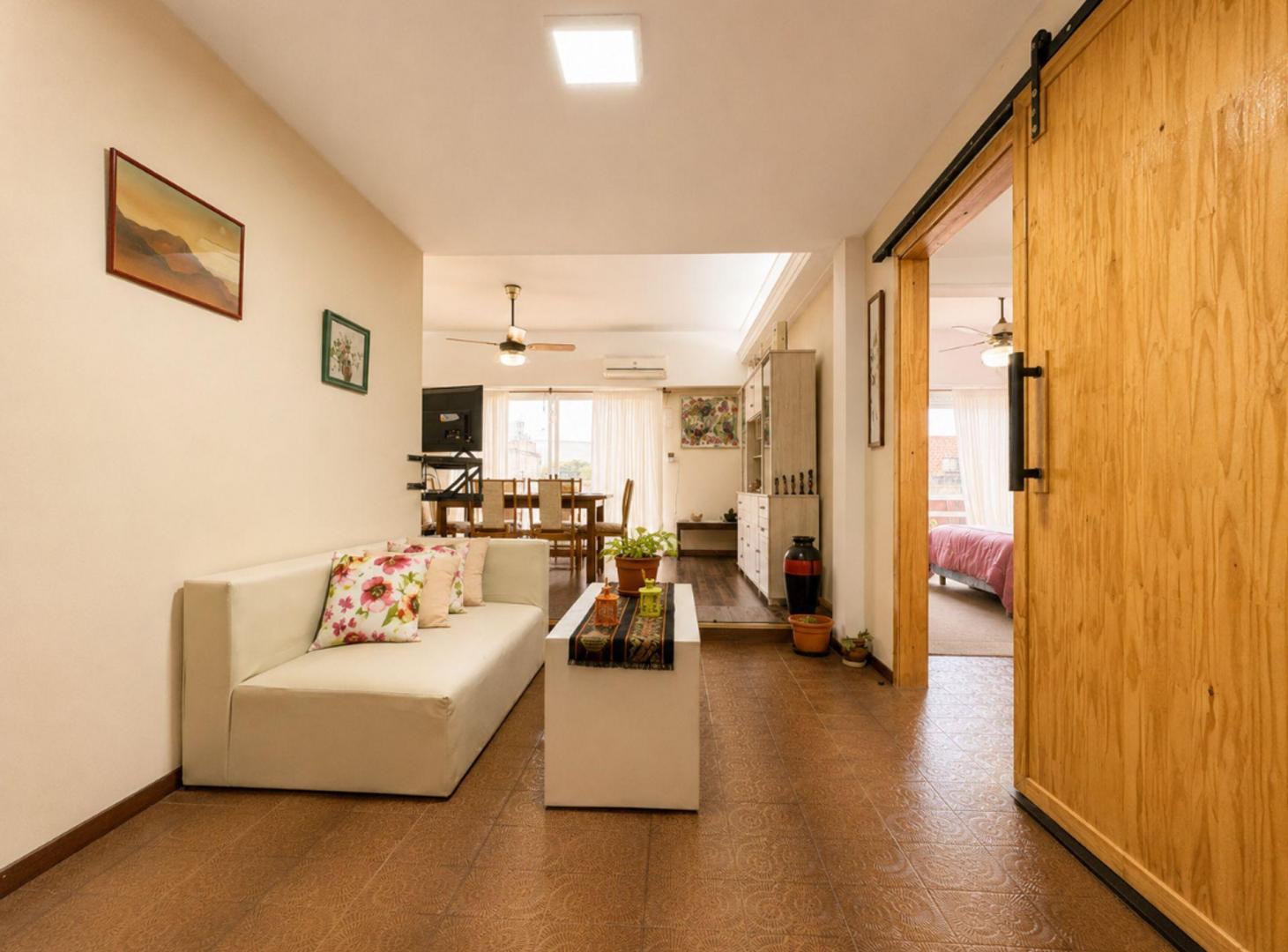 Foto de Venta Depto 3 ambientes Lomas del Mirador, imagen 5