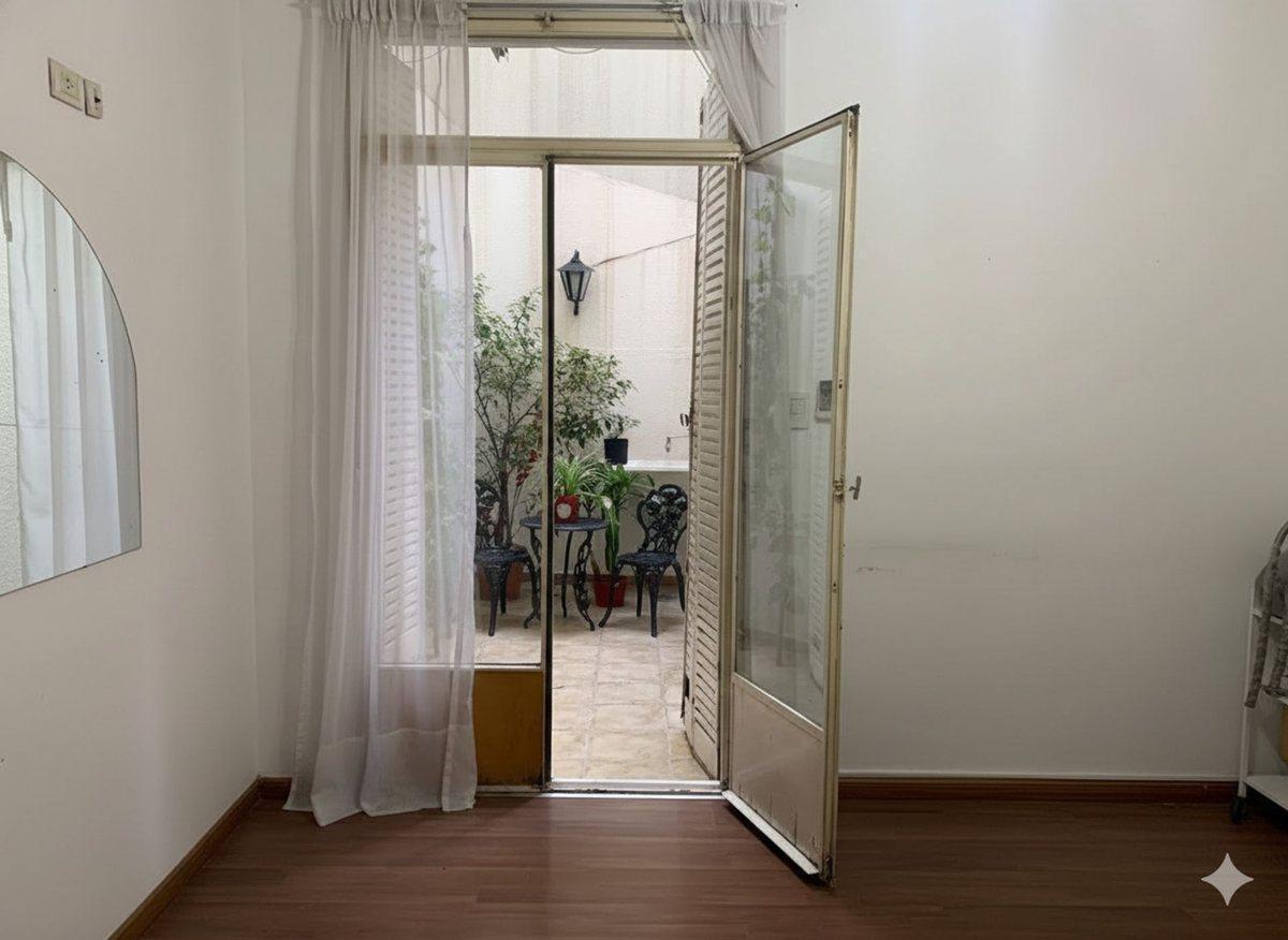 Foto de VENTA DPTO DOS AMBIENTES CON PATIO EN RECOLETA, imagen 4