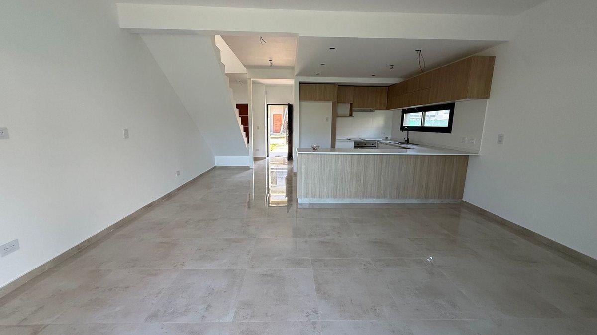 Foto de DUPLEX 4 AMB EN VENTA EN SPRINGPARK A ESTRENAR, imagen 2