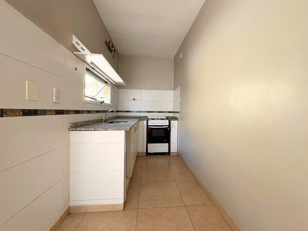 Foto de PH 3 Ambientes Venta Caseros Patio Interno, imagen 5