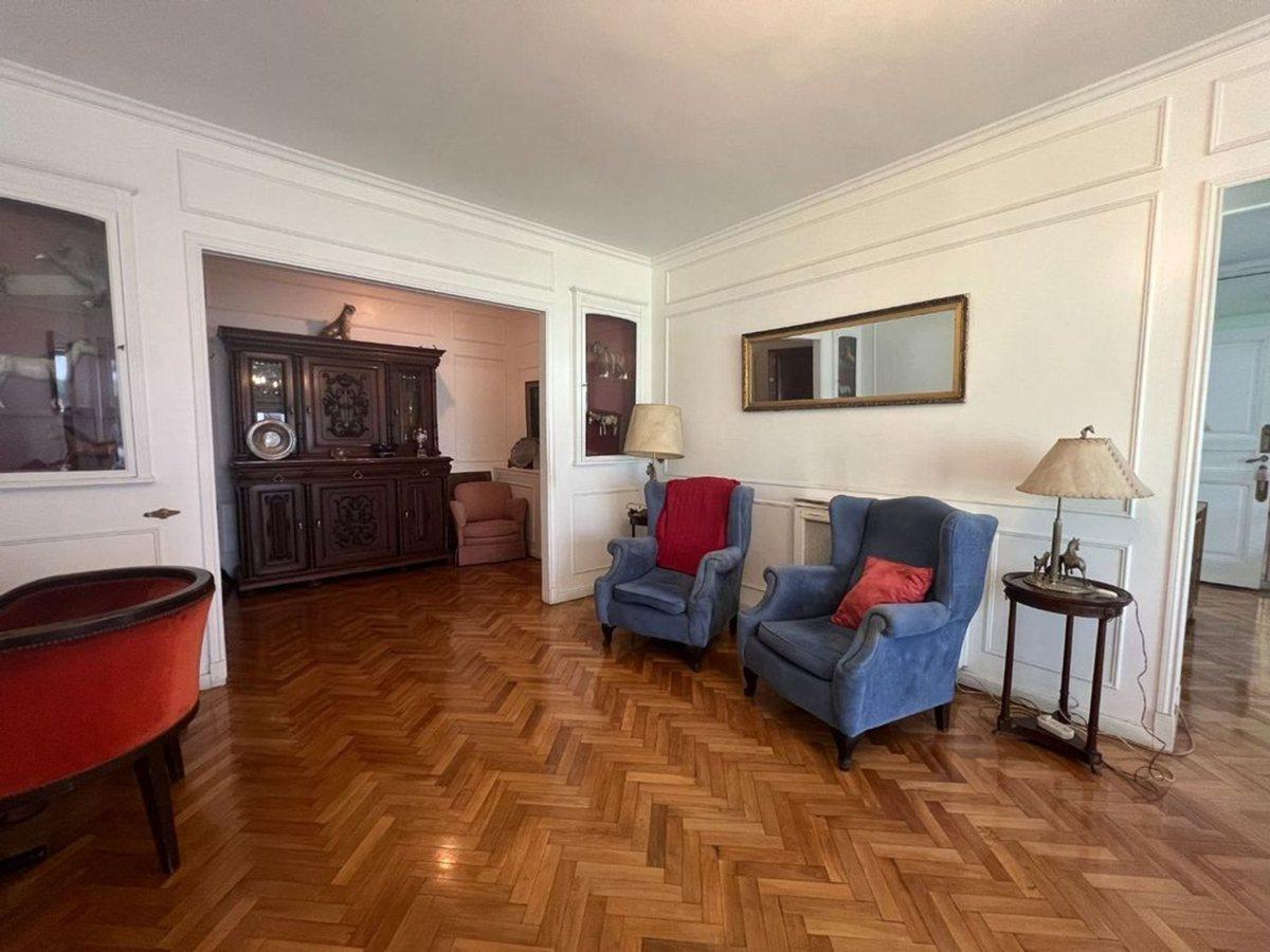 Foto de DEPARTAMENTO 4 AMB EN VENTA EN BELGRANO C/COCHERA, imagen 3