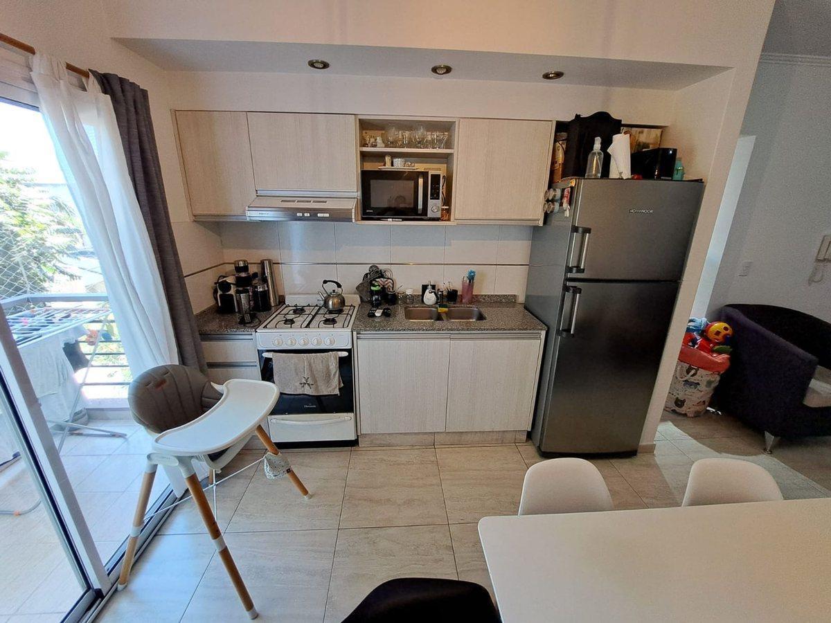 Foto de Departamento 2 Ambientes + Venta + Caseros Balcón, imagen 1