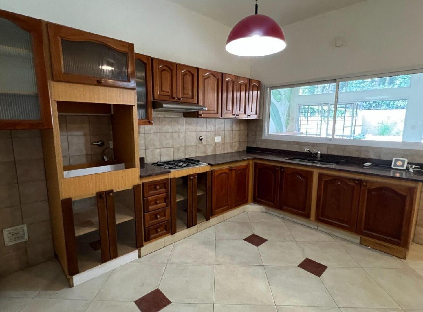 Foto de CASA 3 AMB VENTA GOLF SAN ANDRES -PILETA Y QUINCHO, imagen 5