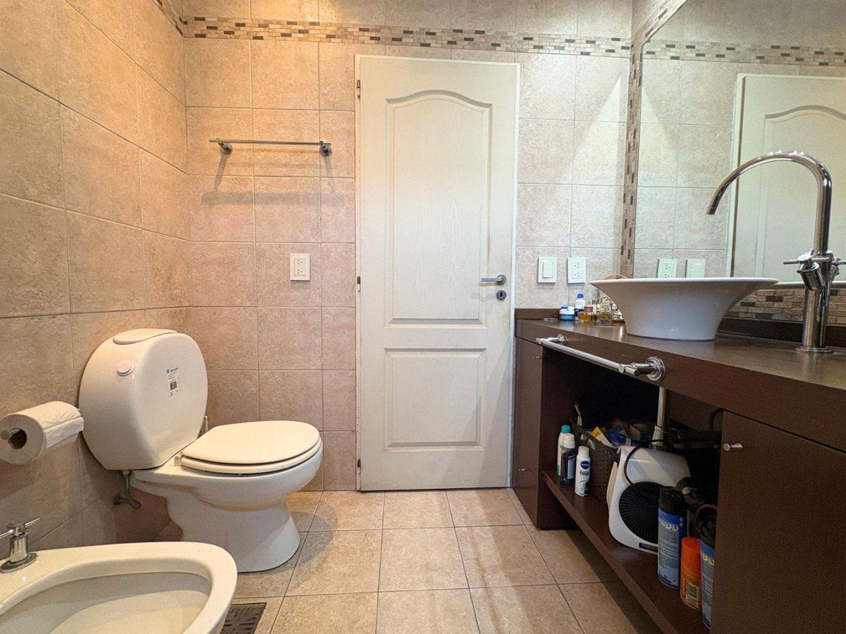 Foto de PH 4 AMBIENTES EN VENTA EN LOMAS DEL MIRADOR, imagen 5