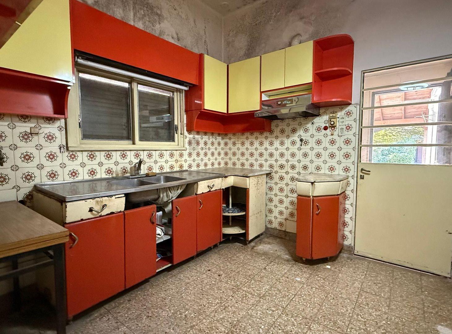 Foto de Venta casa lote propio 3 amb a reciclar Ballester, imagen 4