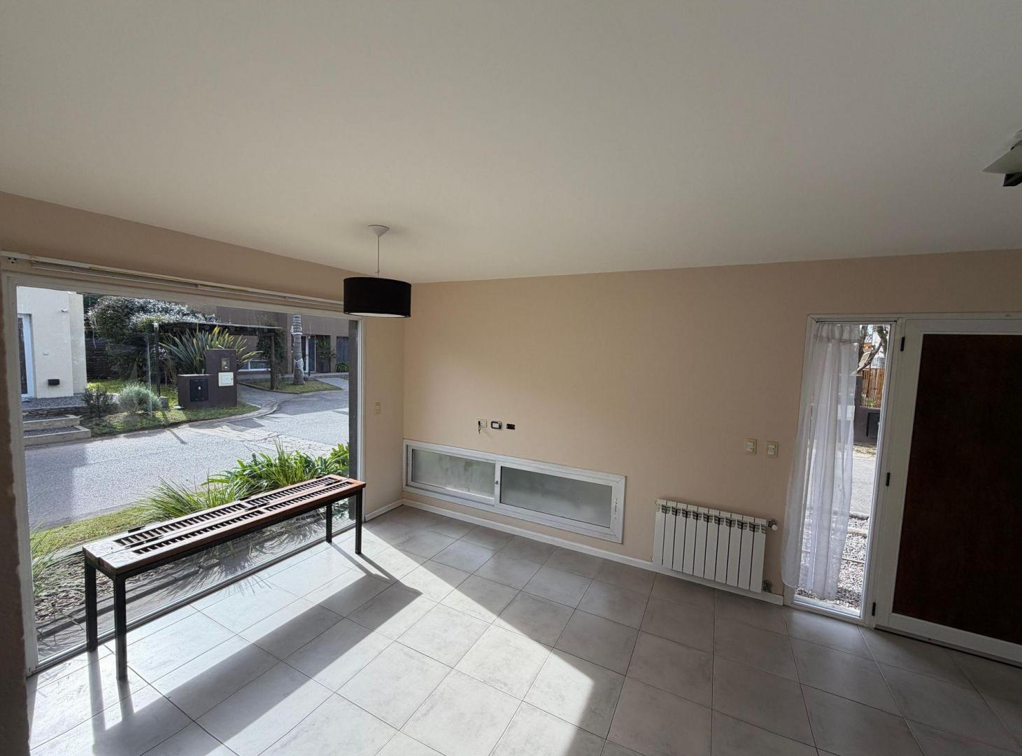 Foto de VENTA CASA 4AMB B°CALIFORNIA VILLAGE APTO CREDITO, imagen 4