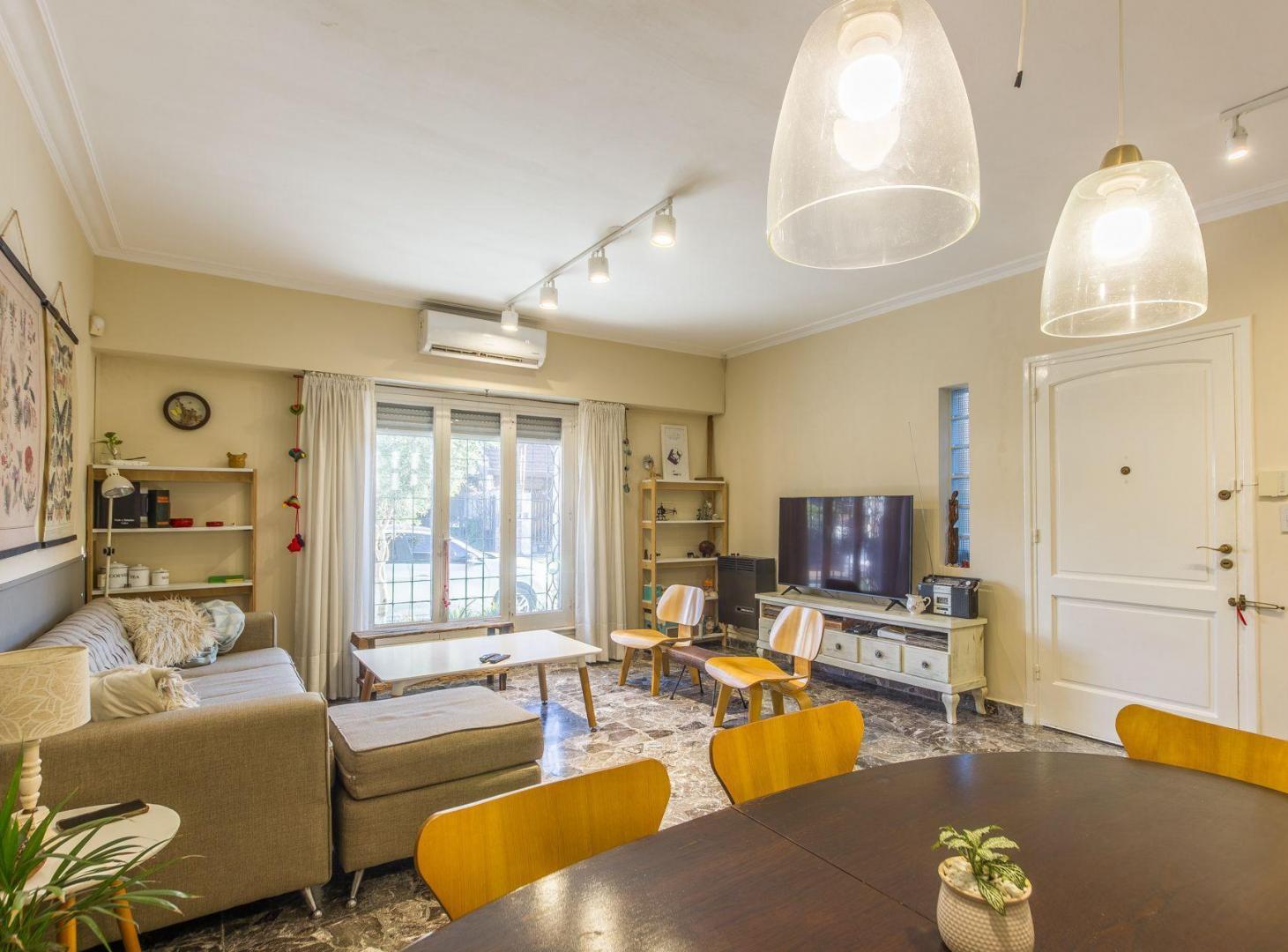 Foto de VENTA CASA LOTE PROPIO 3 AMB C/ PATIO EN MARTINEZ, imagen 1