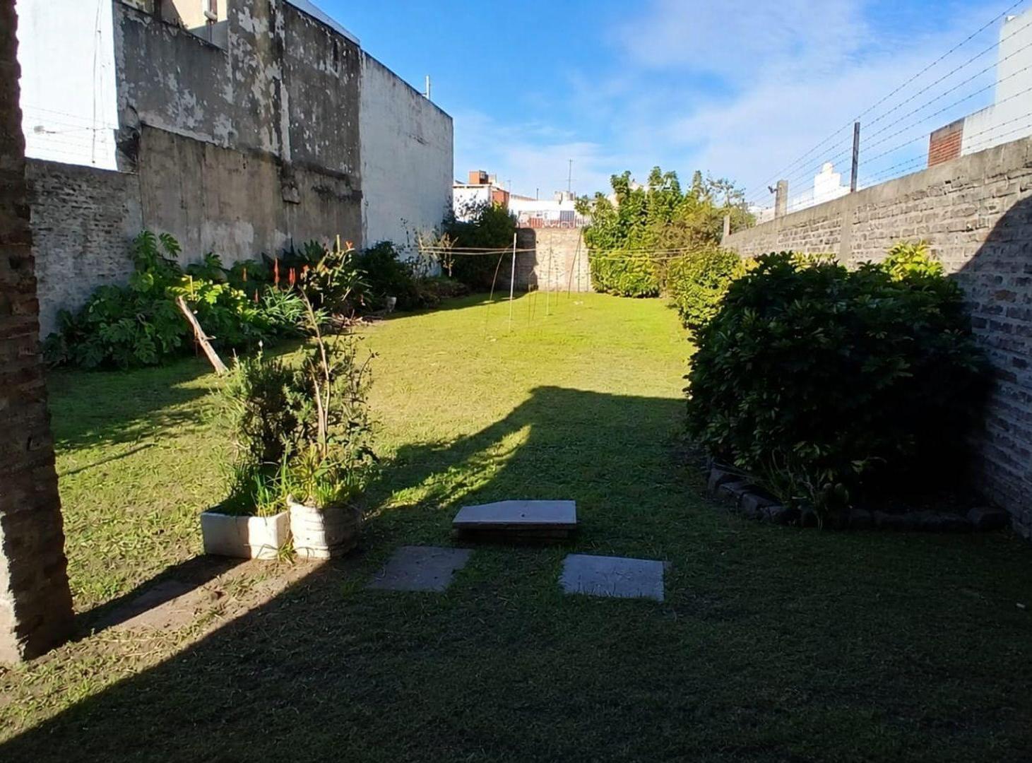Foto de TERRENO EN VENTA RAMOS MEJÍA Bs. As. GALPÓN., imagen 1