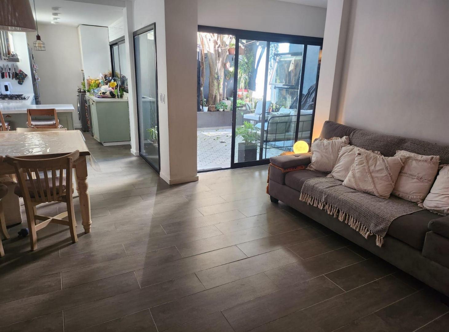 Foto de PH EN VENTA 3 AMB A NUEVO PATIO PUERTO DE OLIVOS, imagen 2