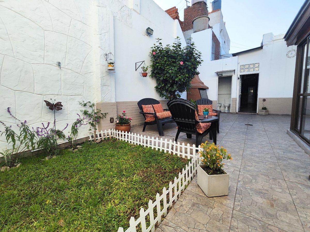 Foto de Casa Multifamiliar 6 amb en venta - Ciudadela, imagen 4