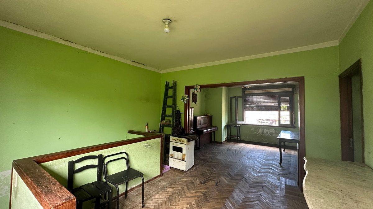 Foto de VENTA PH 4 AMB C/ LOCAL SIN EXPENSAS VIRREYES, imagen 2
