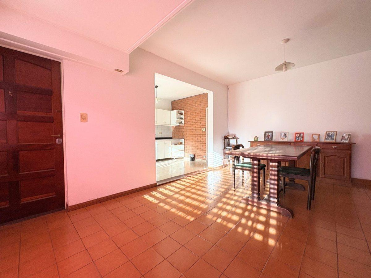 Foto de CASA EN VENTA- 4 DORMITORIOS- AVELLANEDA, imagen 3