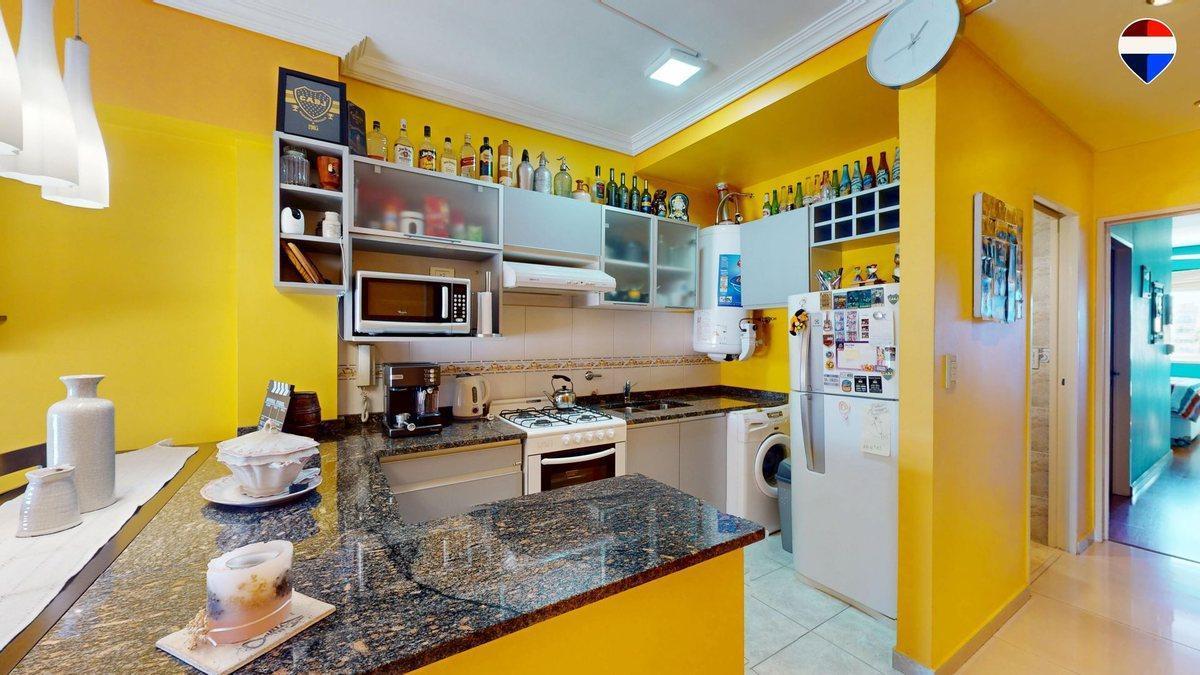 Foto de DPTO 2 AMBIENTES EN VENTA EN MONTE CASTRO C/BALCON, imagen 4