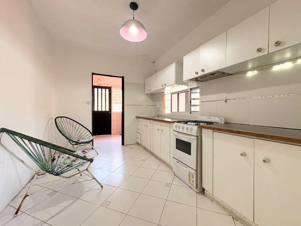 Foto de Casa 3 amb + 2 departamentos 3 amb en venta TESEI, imagen 2