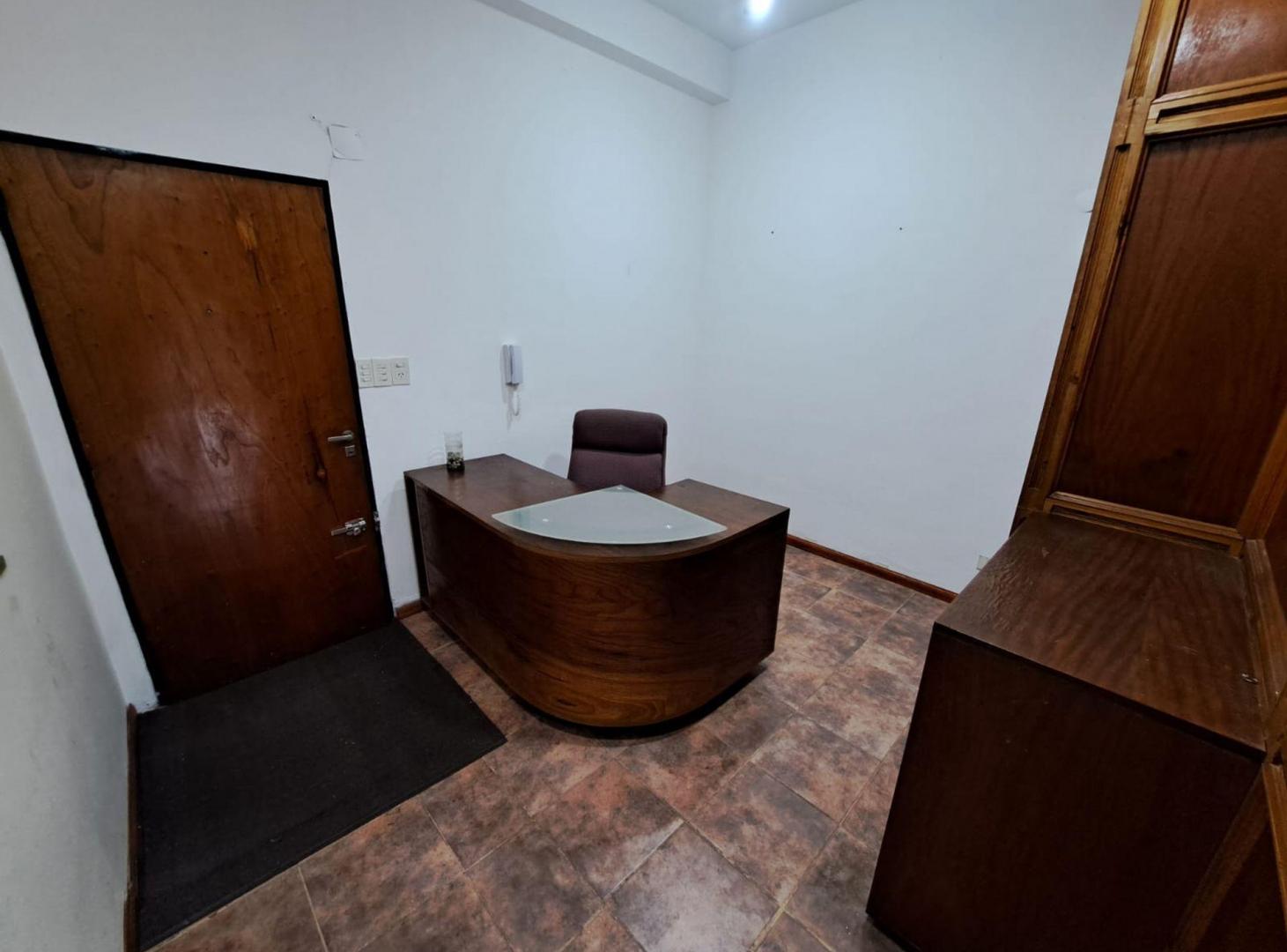 Foto de Oficina Venta Caseros Esquina San Martín y Alberdi, imagen 4