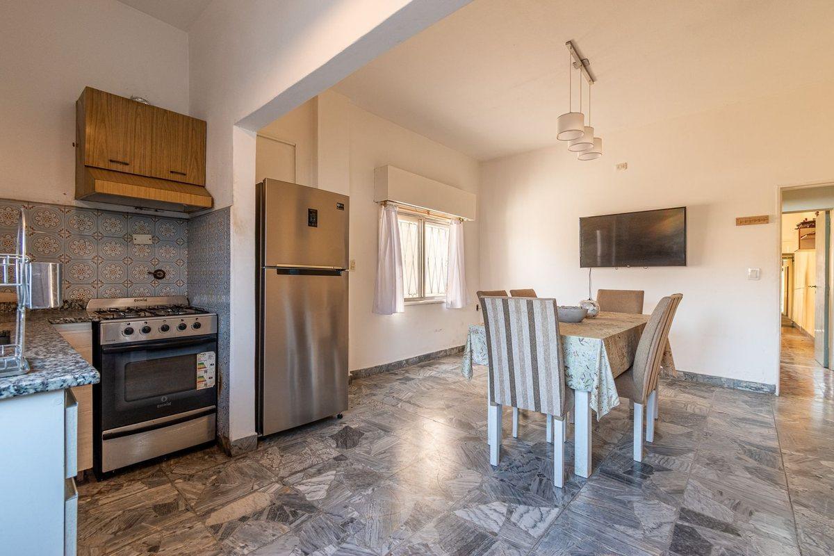 Foto de Venta PH 2 amb Boulogne planta baja jardin e/auto, imagen 3
