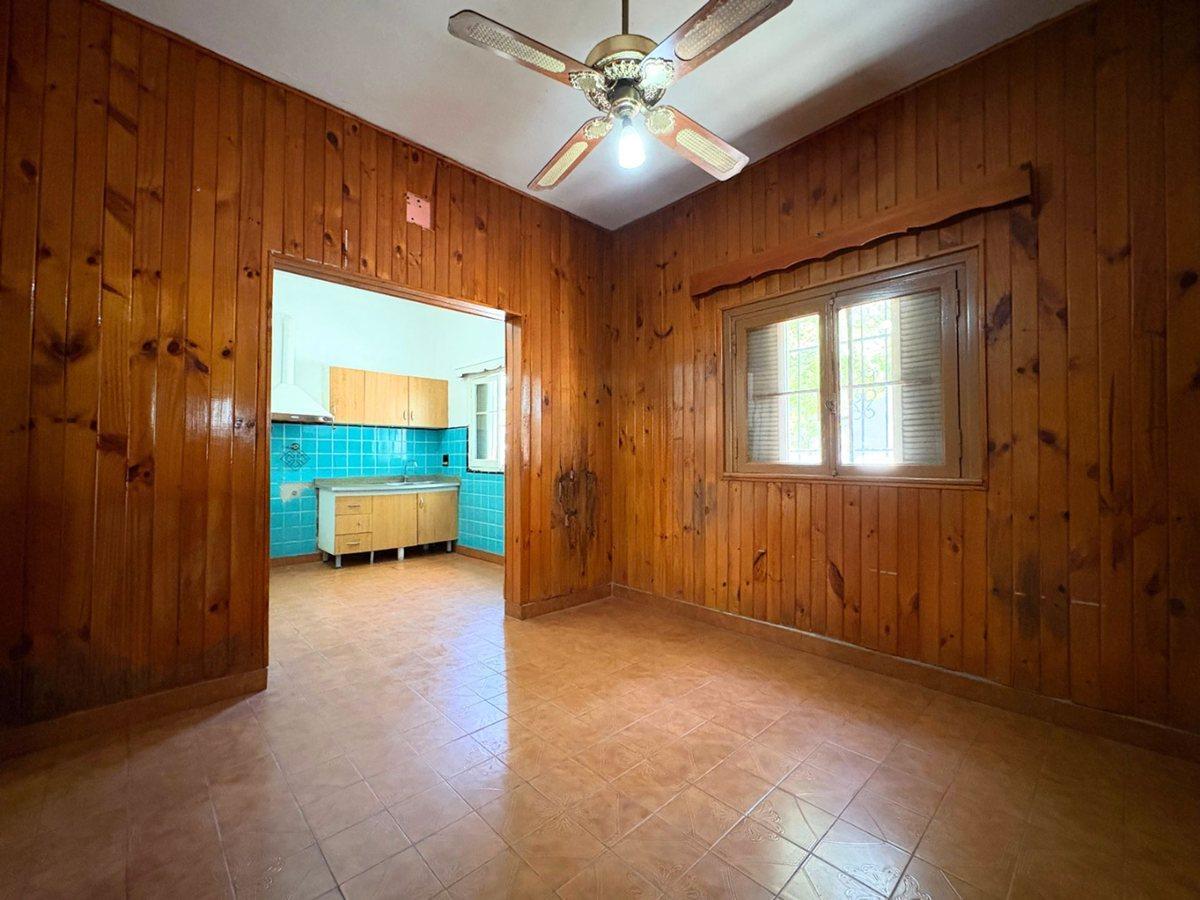 Foto de Casa 3 Ambientes Venta - QUILMES Cochera y Patio, imagen 1