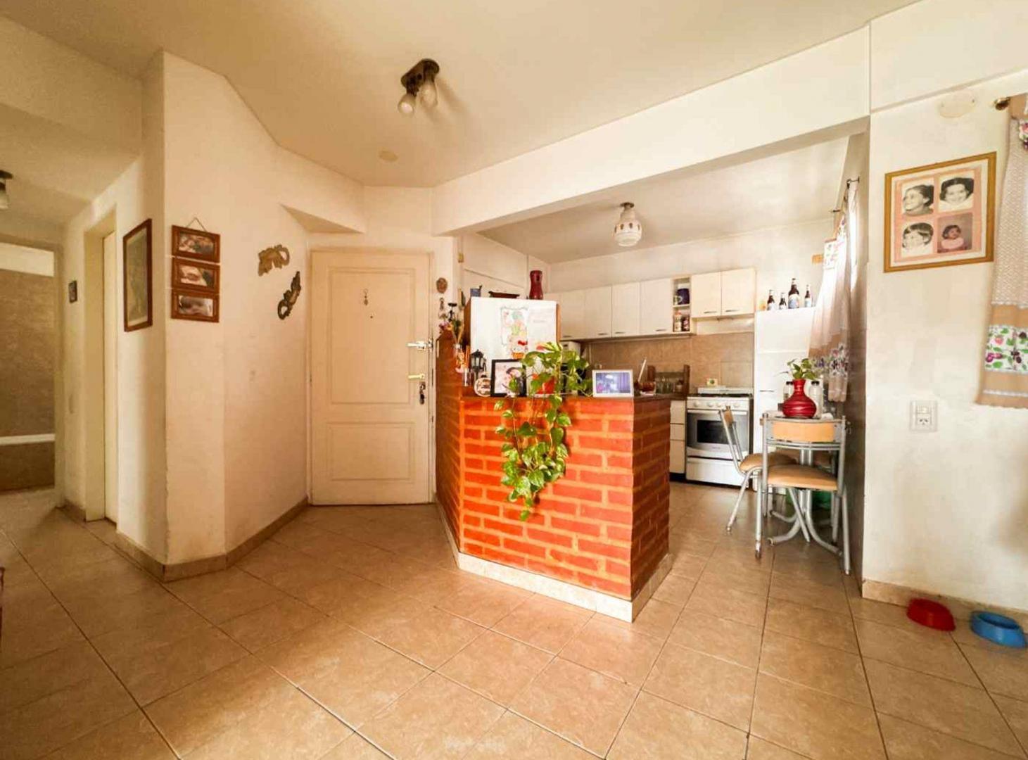 Foto de Departamento 3 Ambientes Venta Monte Castro Balcón, imagen 2