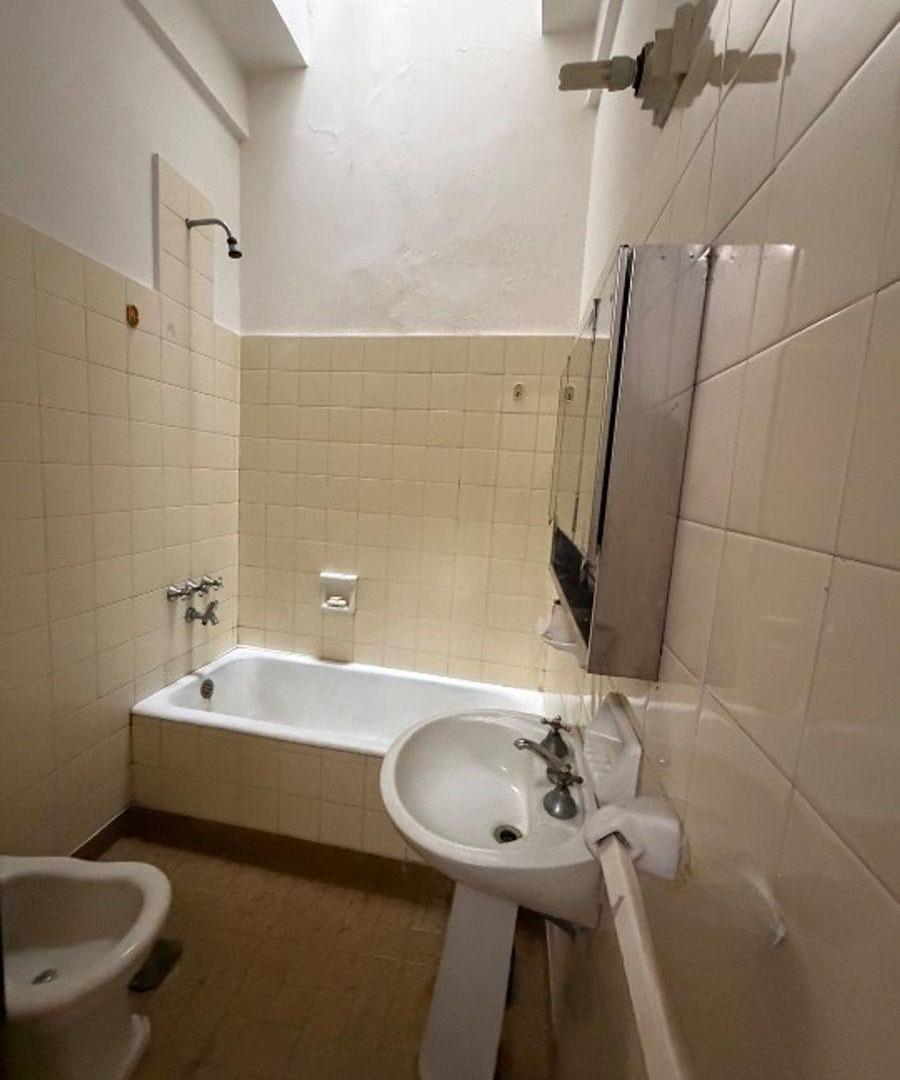 Foto de Venta departamento 2 ambientes, Boedo, Patio, imagen 2