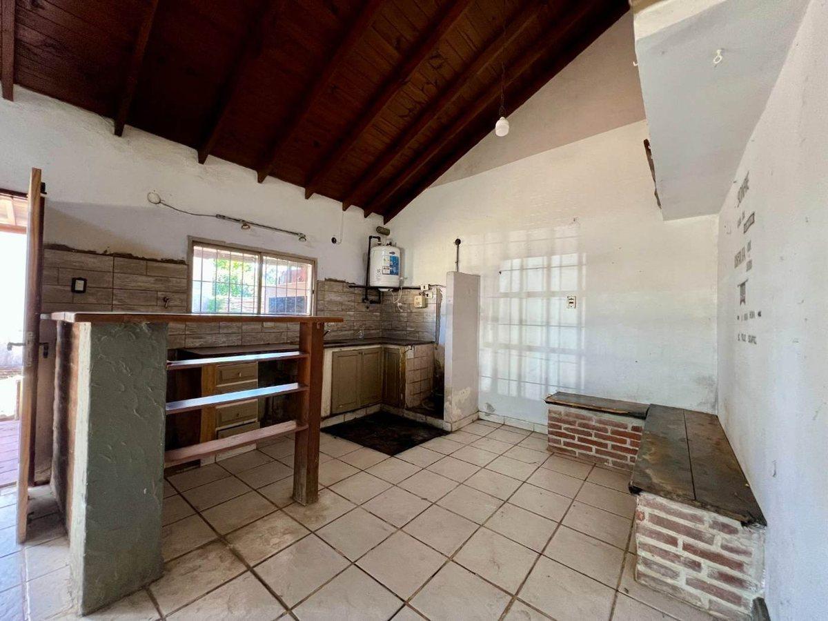 Foto de VENTA Casa en Lote propio 3 amb + dpto Villa Rosa, imagen 2
