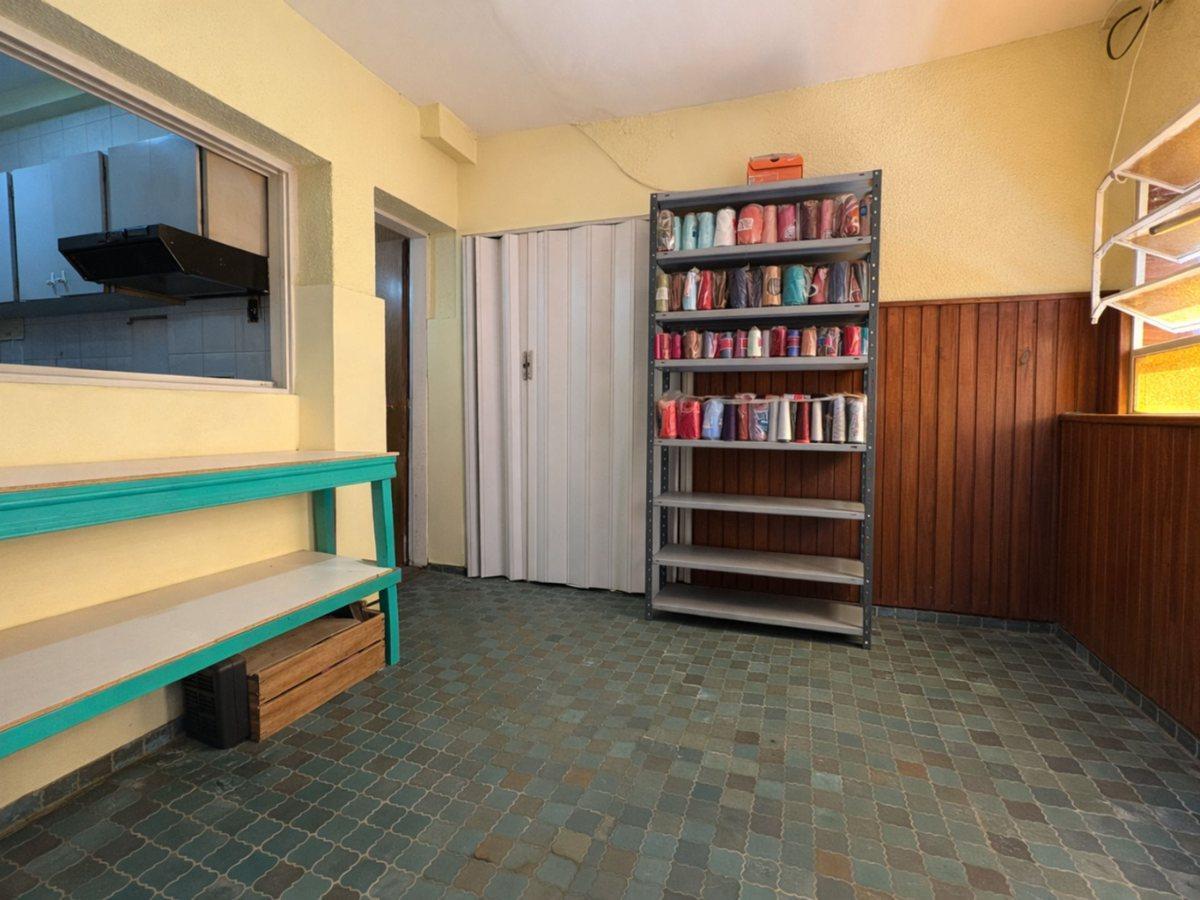 Foto de CASA MULTIFAMILIAR +LOCAL EN VENTA EN VILLA LUGANO, imagen 4