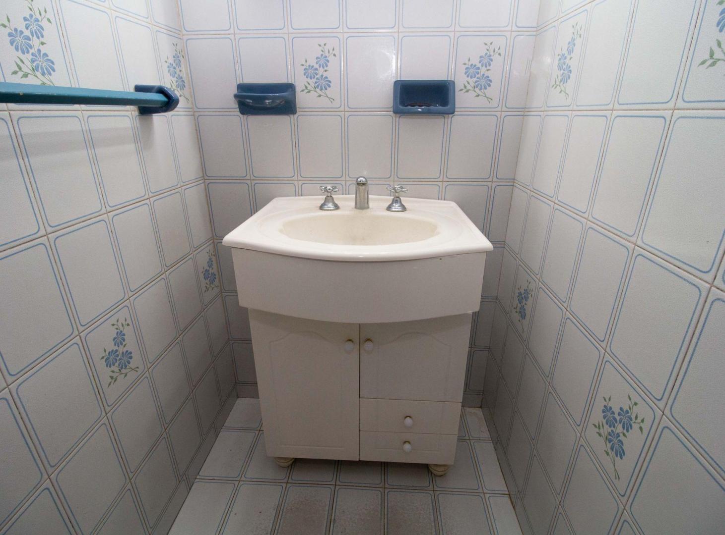 Foto de Venta Casa 4 ambientes Extenso jardín Ituzaingó, imagen 5