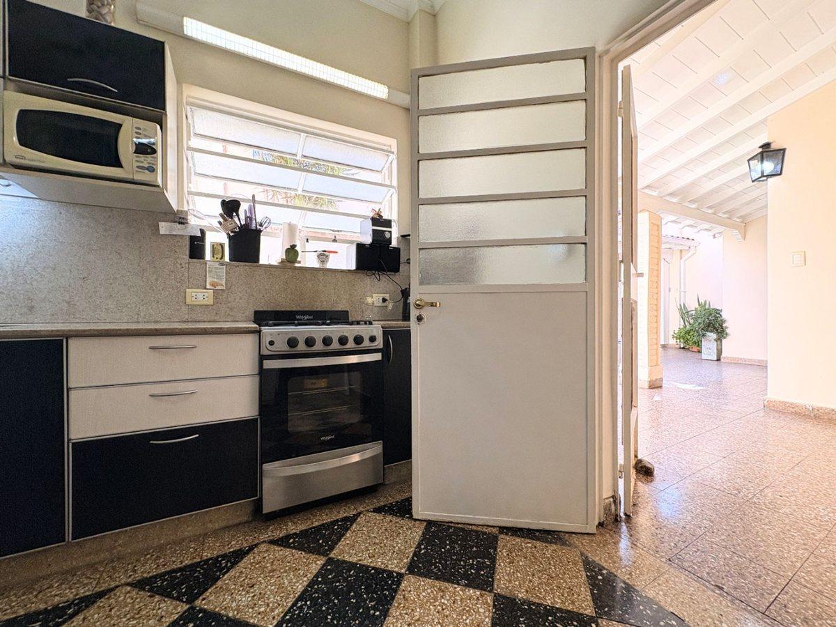 Foto de CASA EN VENTA, 5 AMBIENTES-FLORIDA-VICENTE LOPEZ, imagen 4
