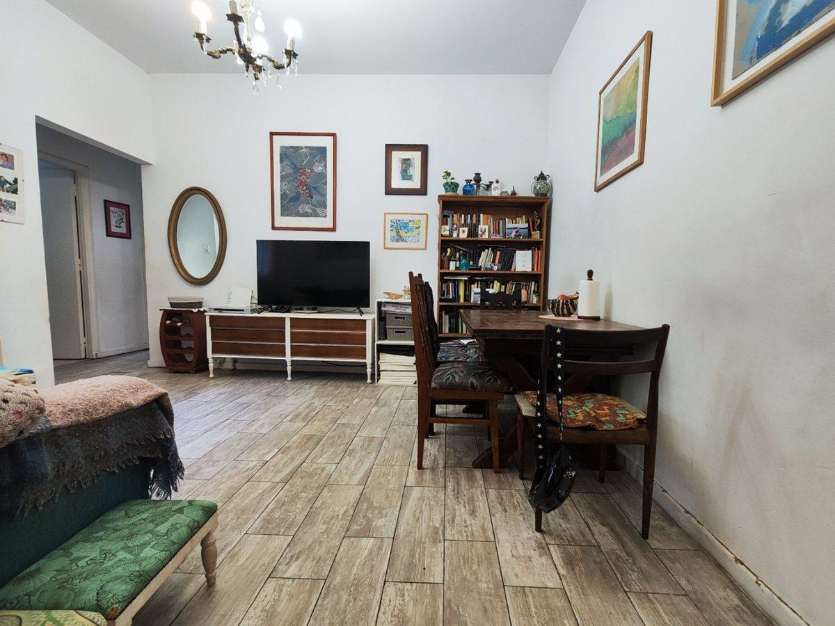 Foto de Depto 3 amb + Dep en venta - Almagro - Balcon, imagen 2