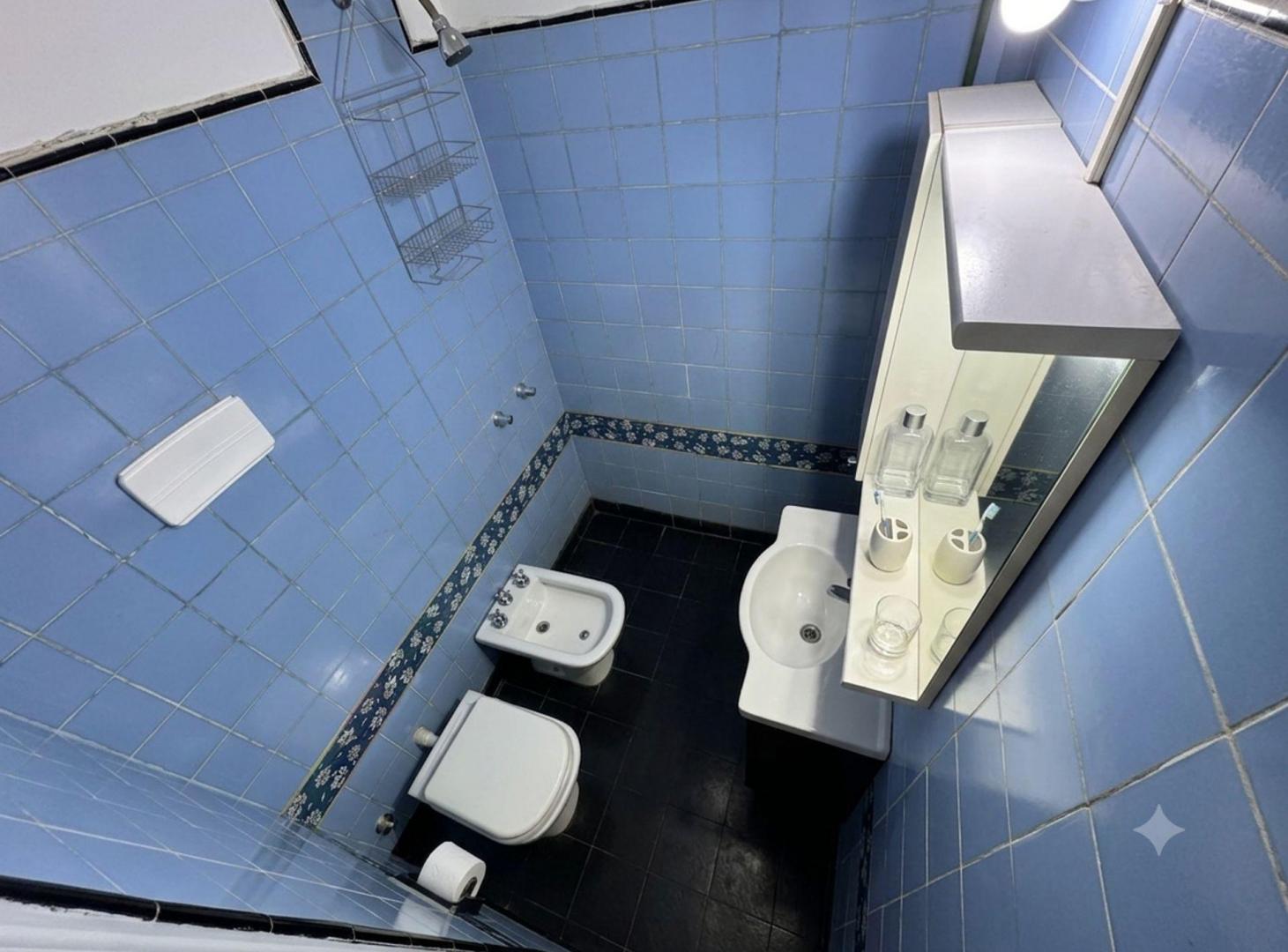 Foto de OPORTUNIDAD! Casa en venta 4 AMBIENTES CARAPACHAY, imagen 4