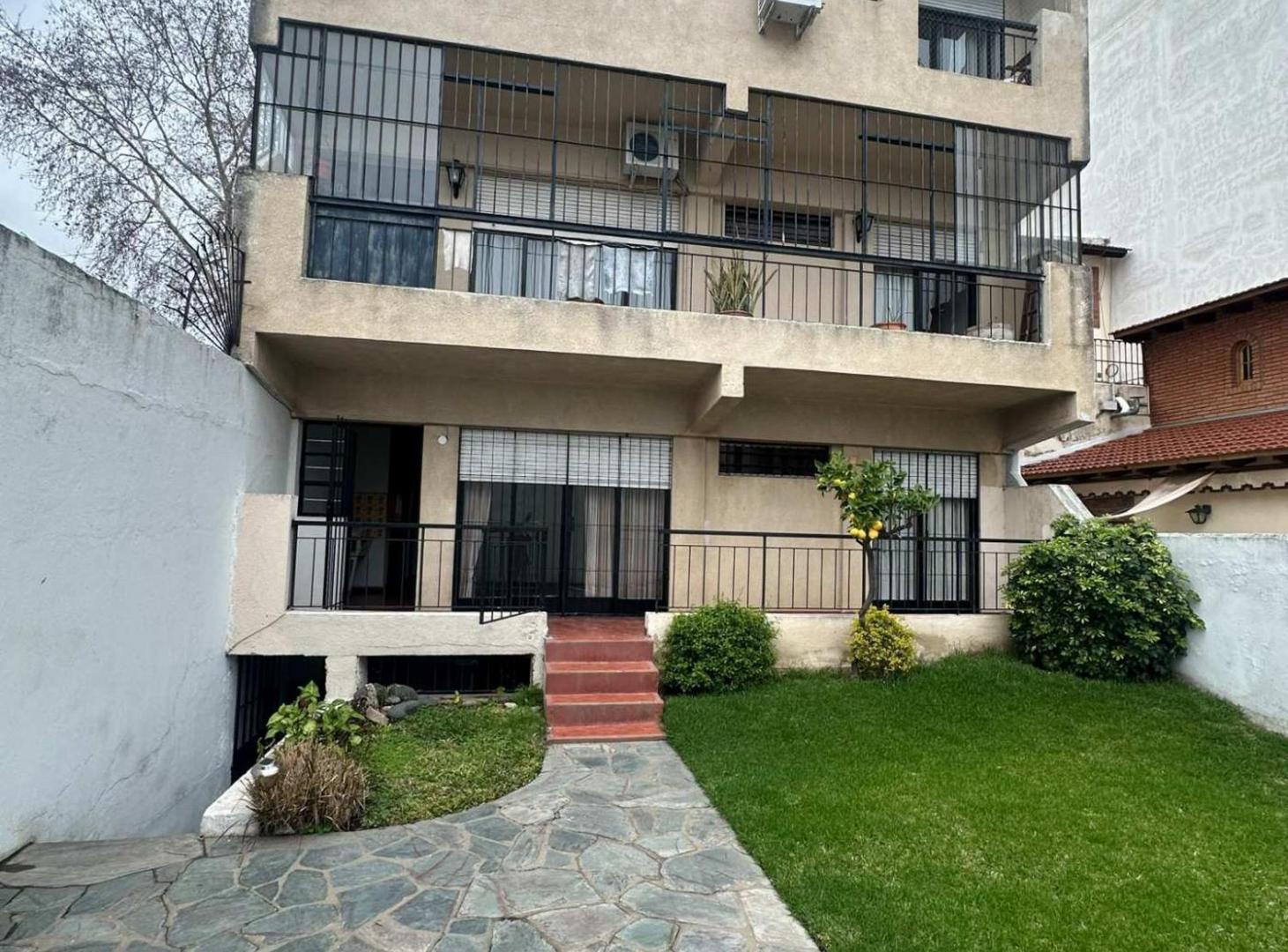 Foto de VENTA EDIFICIO DE VIV. CON COCH EN V.LOPEZ, imagen 3