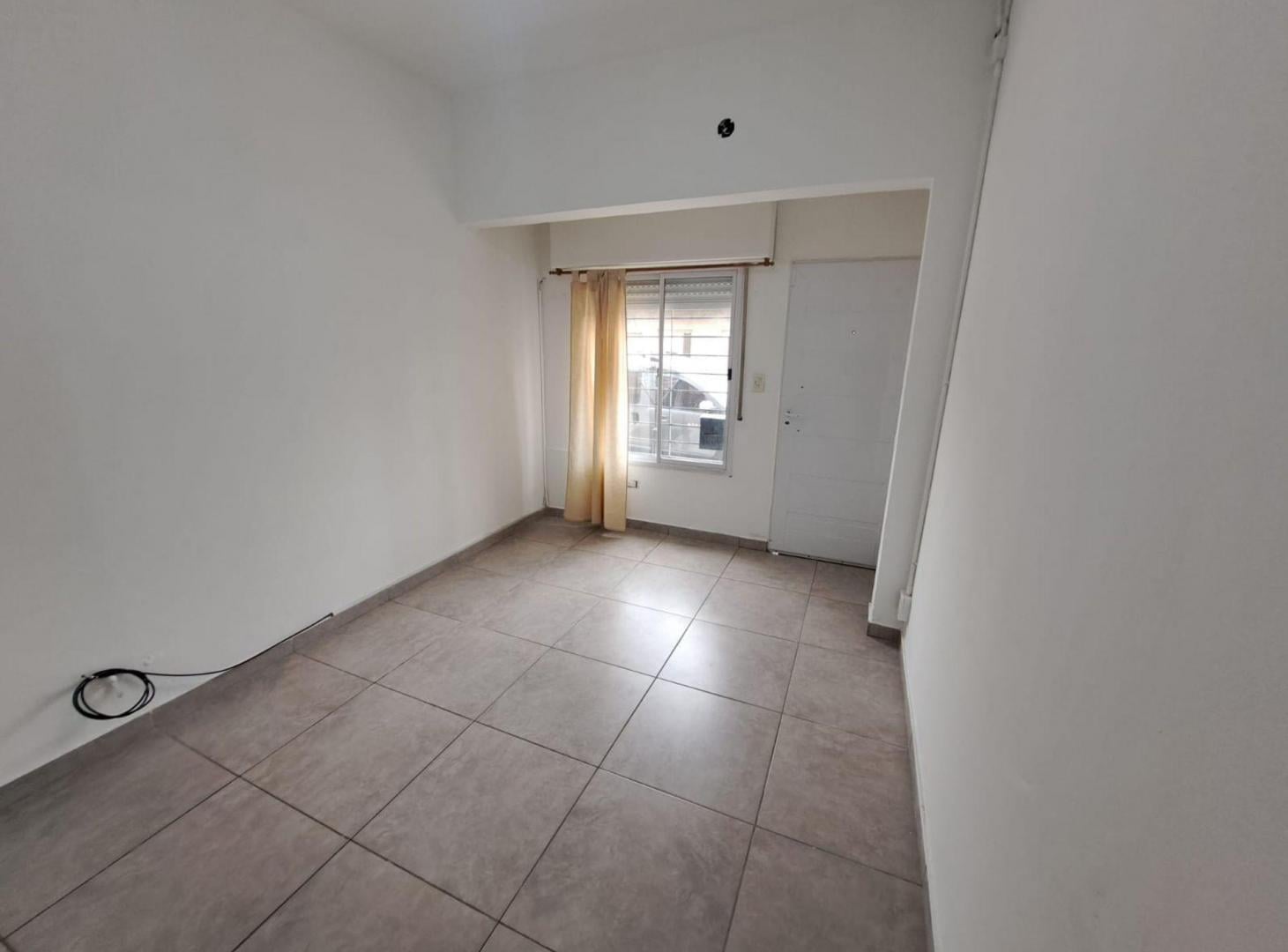 Foto de Depto 2 ambientes en Alquiler Caseros, imagen 4