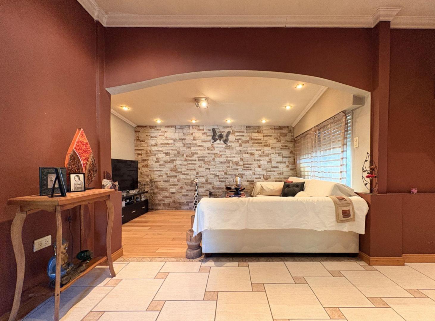 Foto de Casa Quinta 3 Amb Venta Ituzaingó PARQUE PILETA, imagen 2