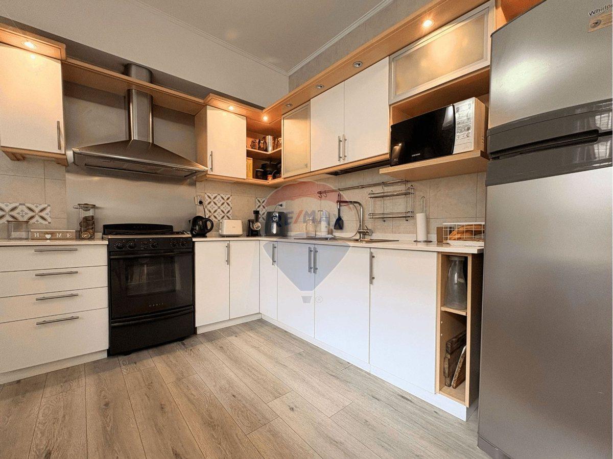Foto de CASA 5 AMB C/LOCAL EN VENTA EN DEVOTO- LOTE PROPIO, imagen 1