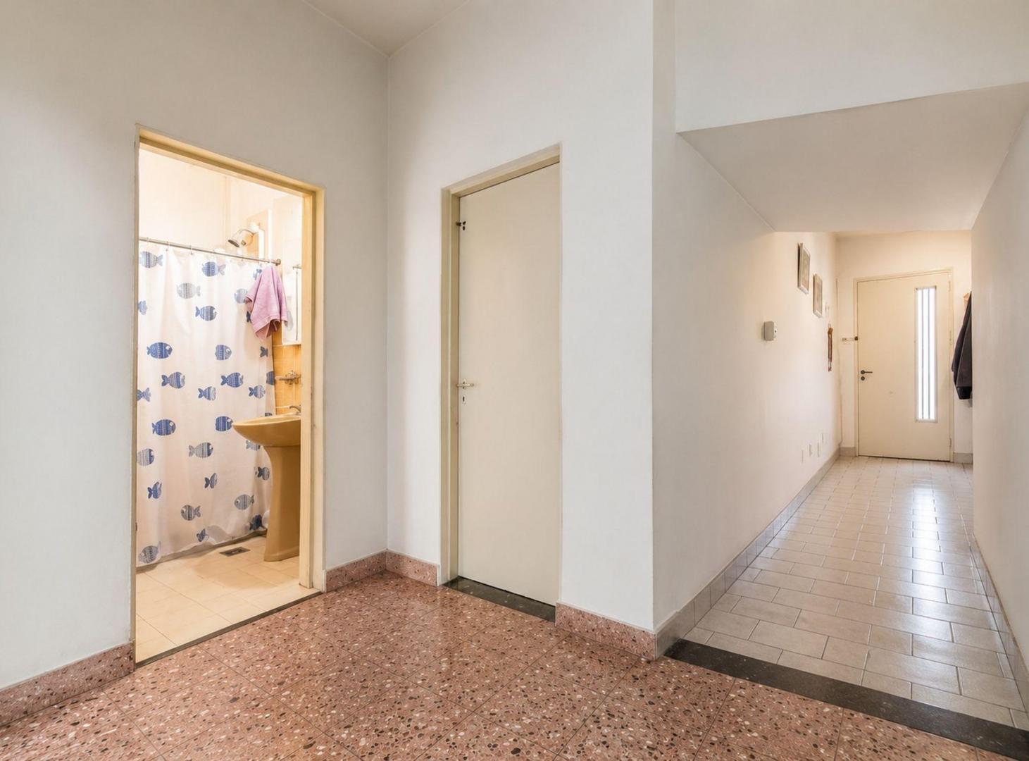 Foto de CASA MULTIF. 6 AMB. TERR. COCH. A/CRE. FLORIDA O., imagen 2