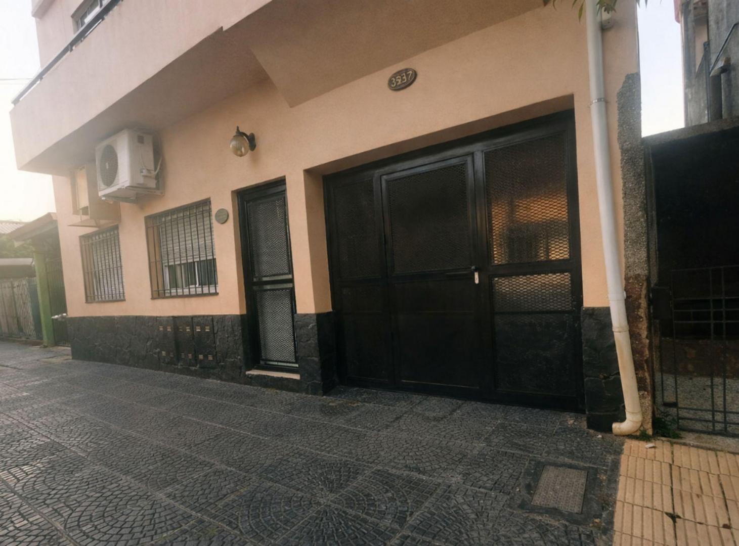 Foto de PH 3 AMBIENTES CON COCHERA Y EXCELENTE UBICACIÓN, imagen 2