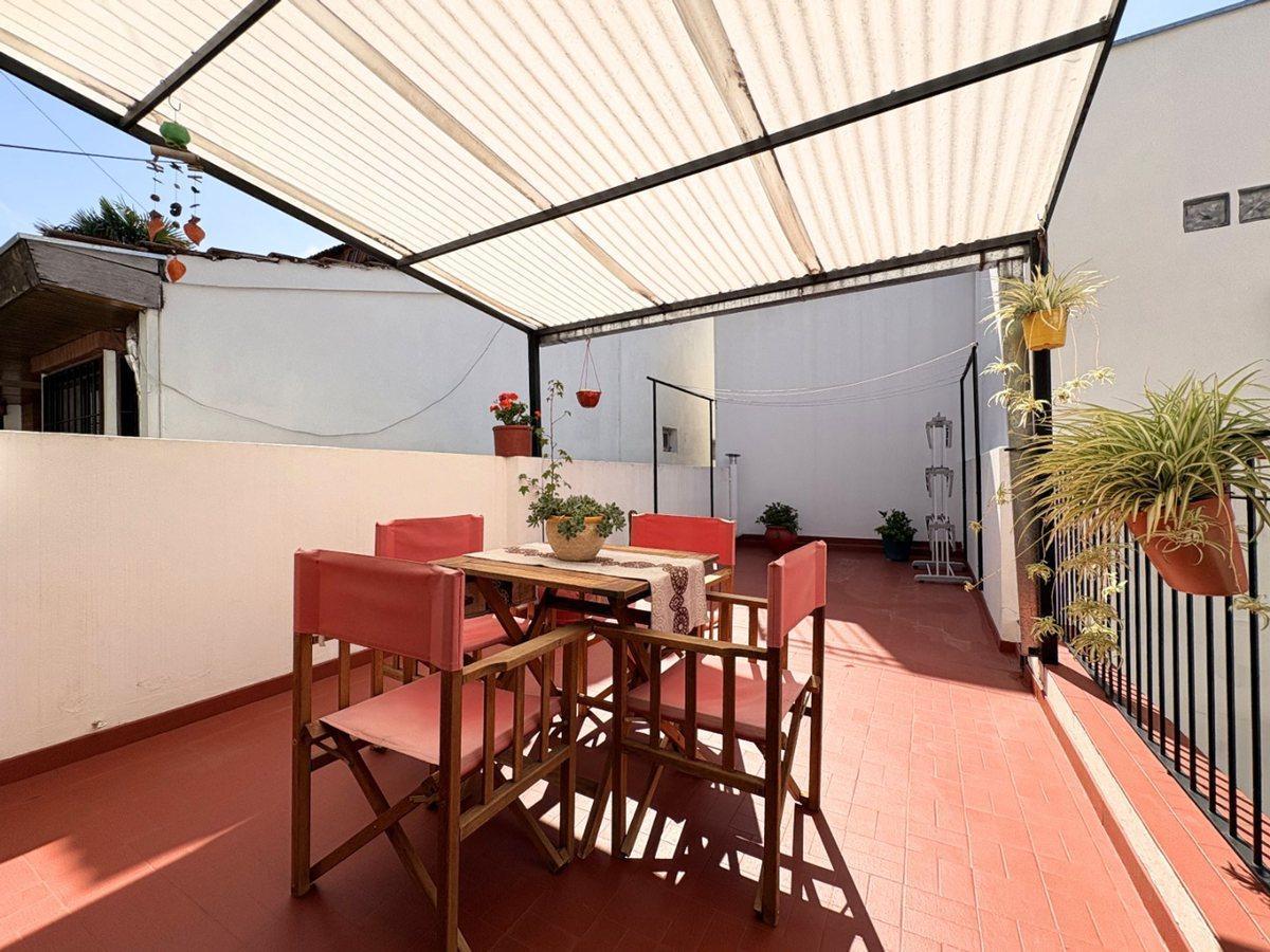 Foto de Casa 4 Ambientes Venta - Florida Patio y Terraza, imagen 4