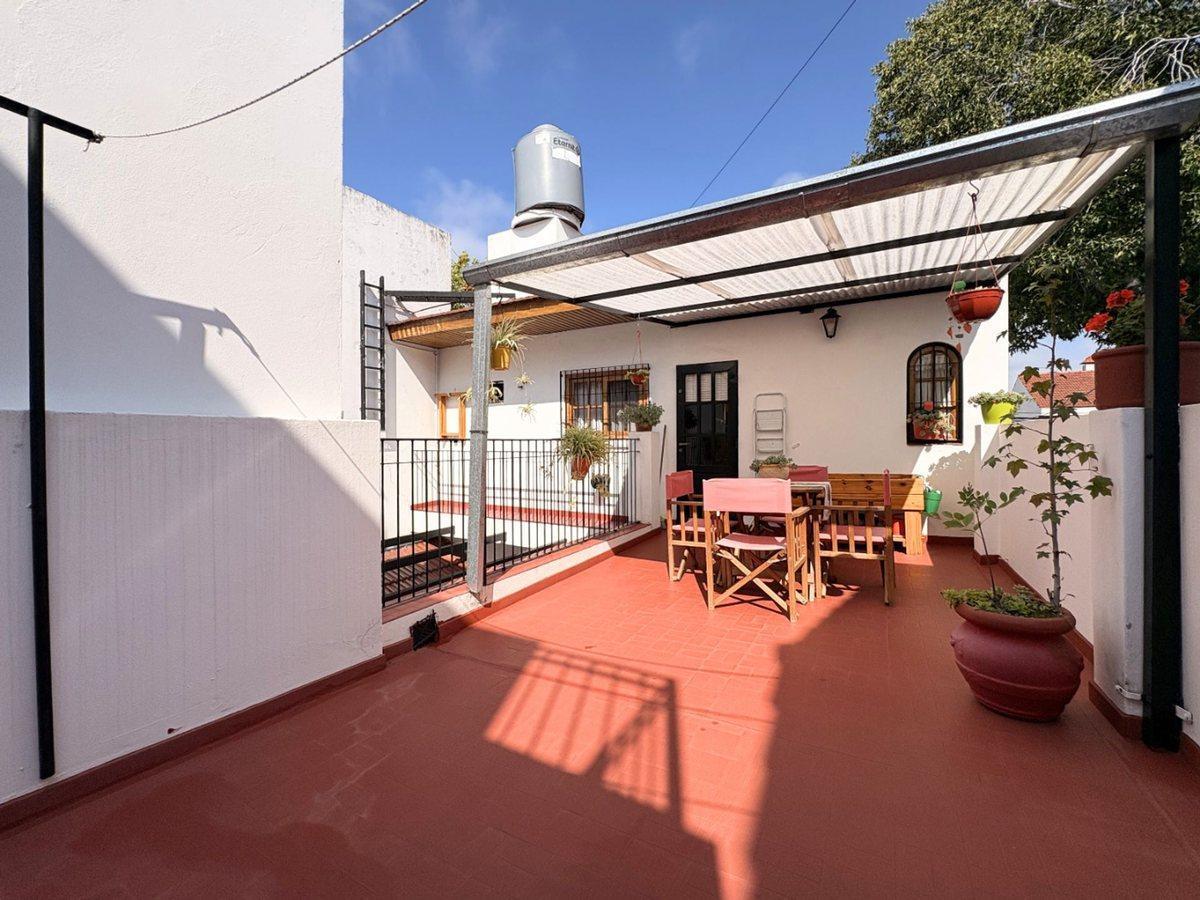 Foto de Casa 4 Ambientes Venta - Florida Patio y Terraza, imagen 1
