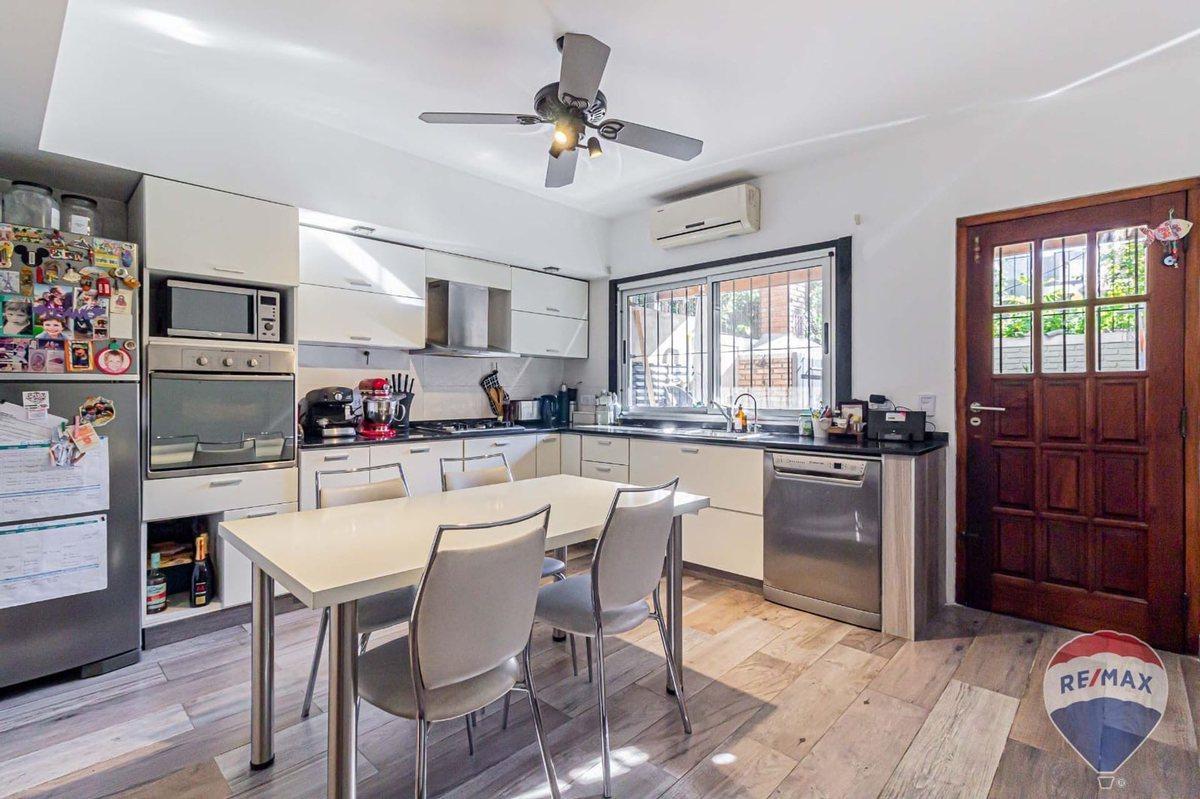 Foto de Venta Casa 5 amb C/ Cochera y Patio Villa Devoto, imagen 5