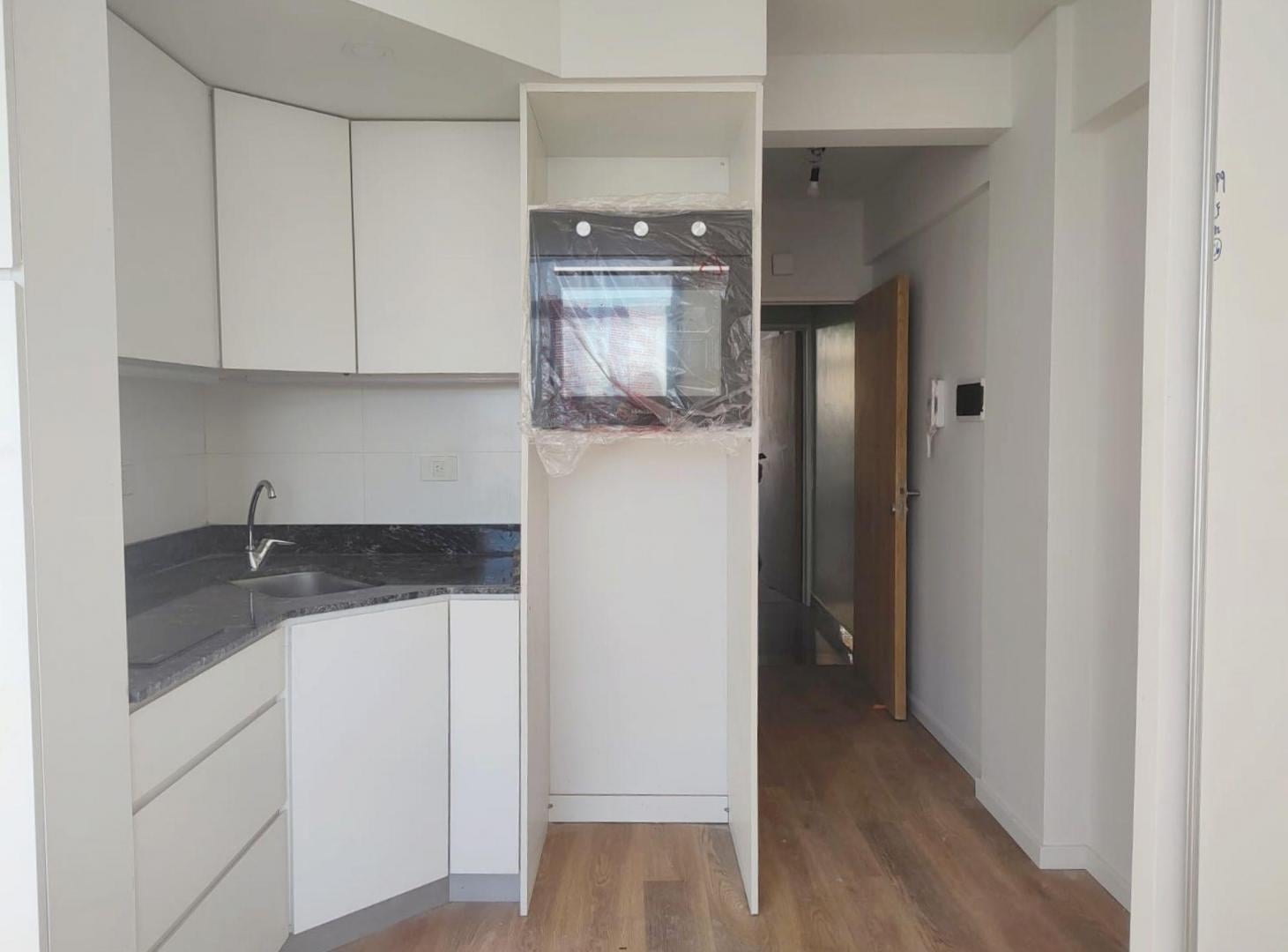 Foto de VENTA MONOAMBIENTE A ESTRENAR PISO ALTO- SAAVEDRA, imagen 5