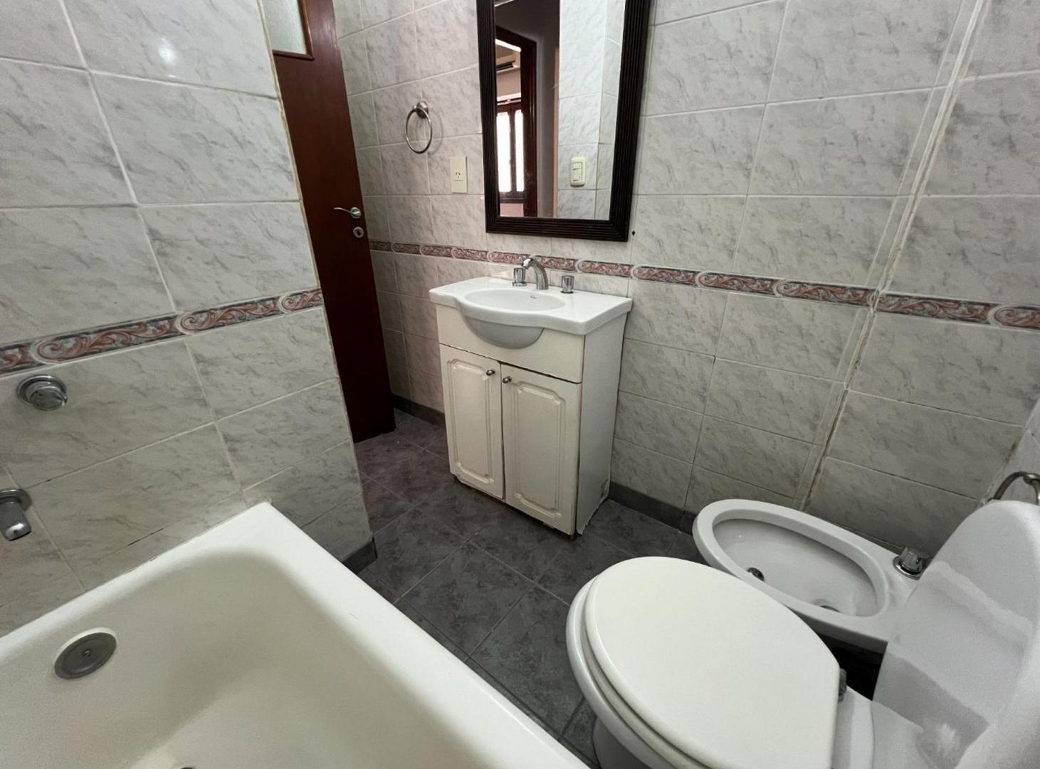 Foto de Departamento en Alquiler de 2 Ambientes en Olivos, imagen 3