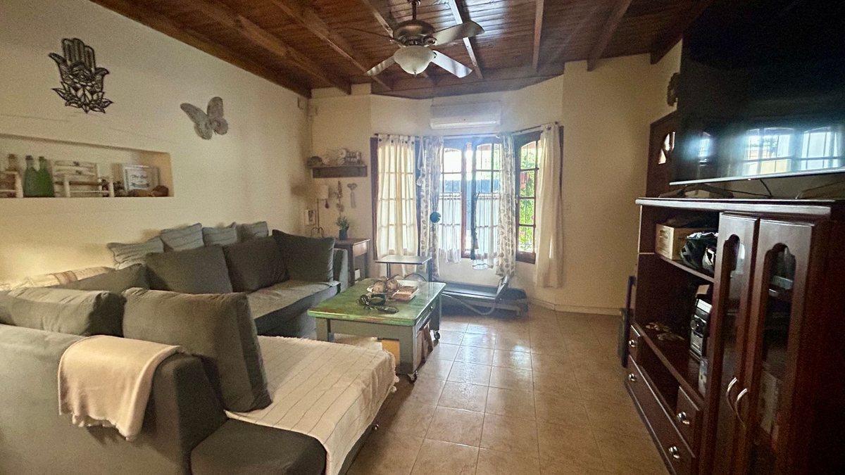 Foto de VENTA CASA SAN ISIDRO 3 AMB PILETA NUEVO PRECIO, imagen 2