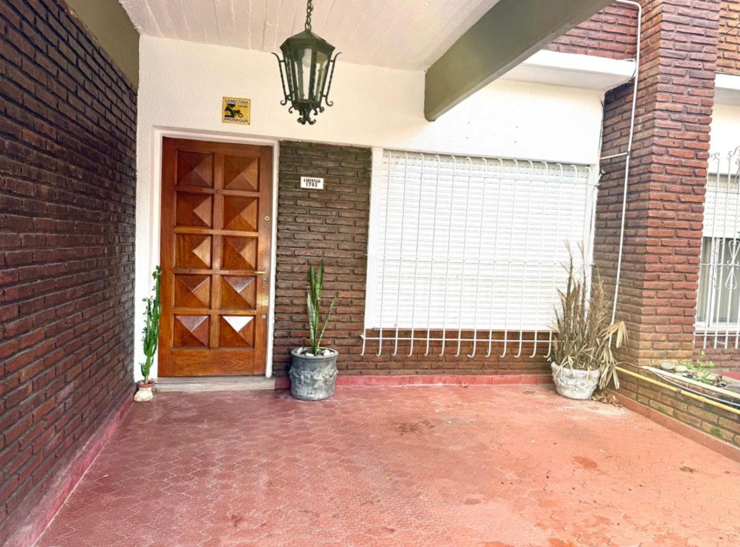 Foto de ALQUILER PH4 AMB COCHERA Y PATIO FLORIDA VTE LOPEZ, imagen 2