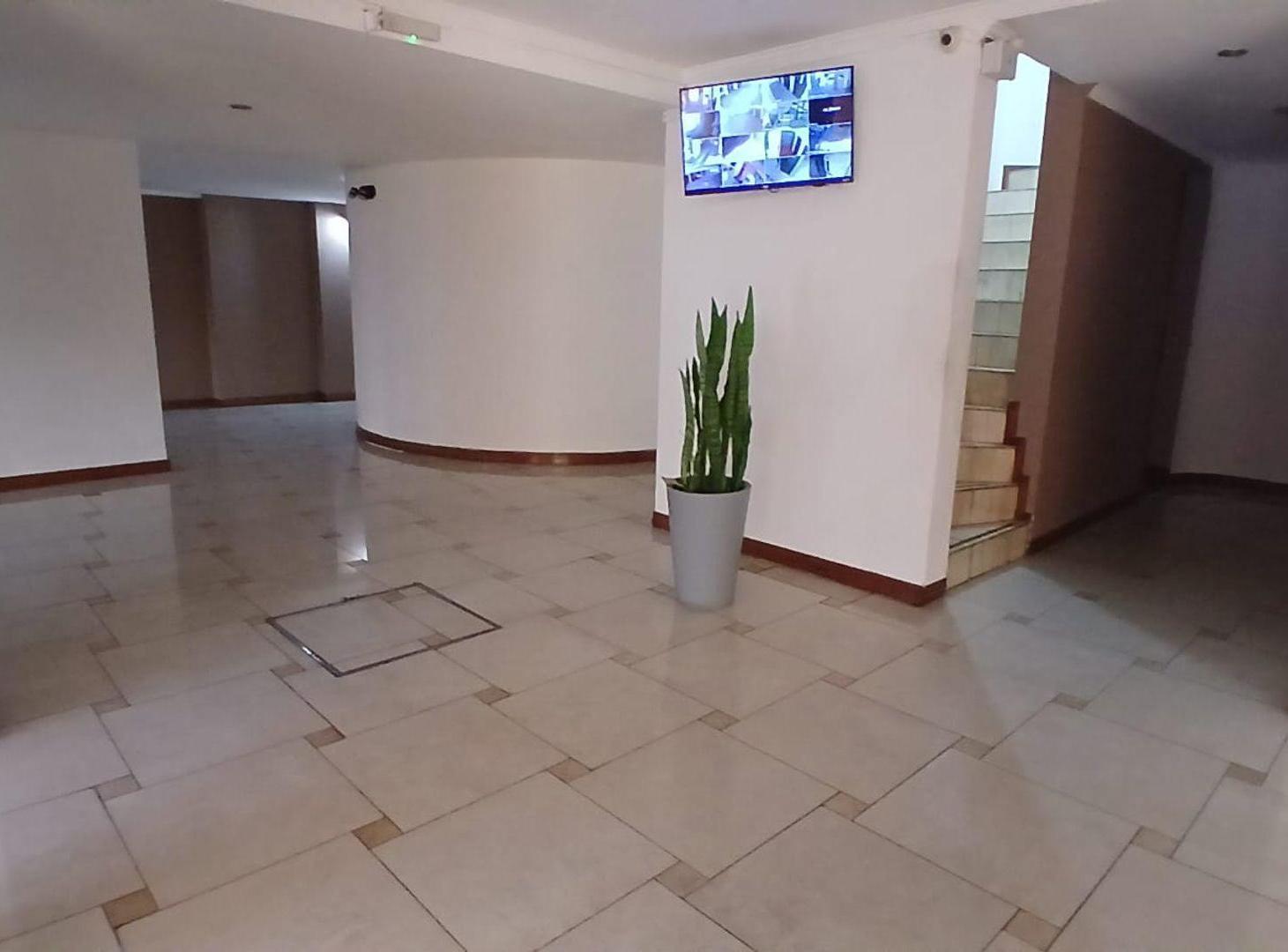 Foto de VENTA DPTO 2 AMBIENTES C/COCHERA. MORON, imagen 5