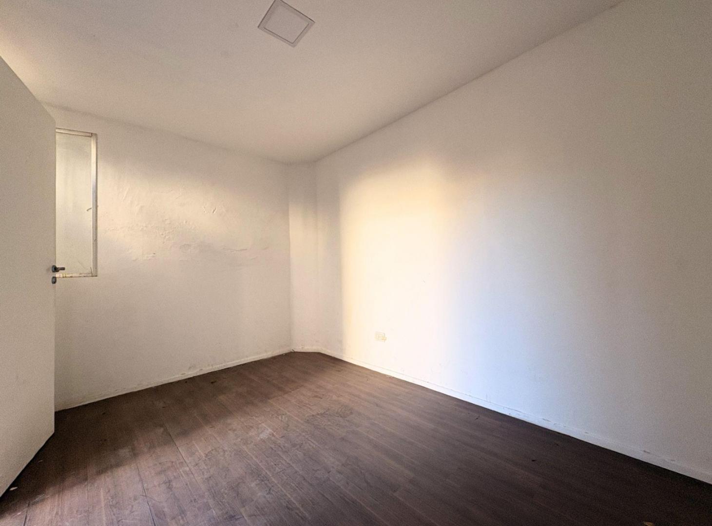 Foto de PH 3 Amb + Escritorio Venta Vélez Sarsfield Patio, imagen 5