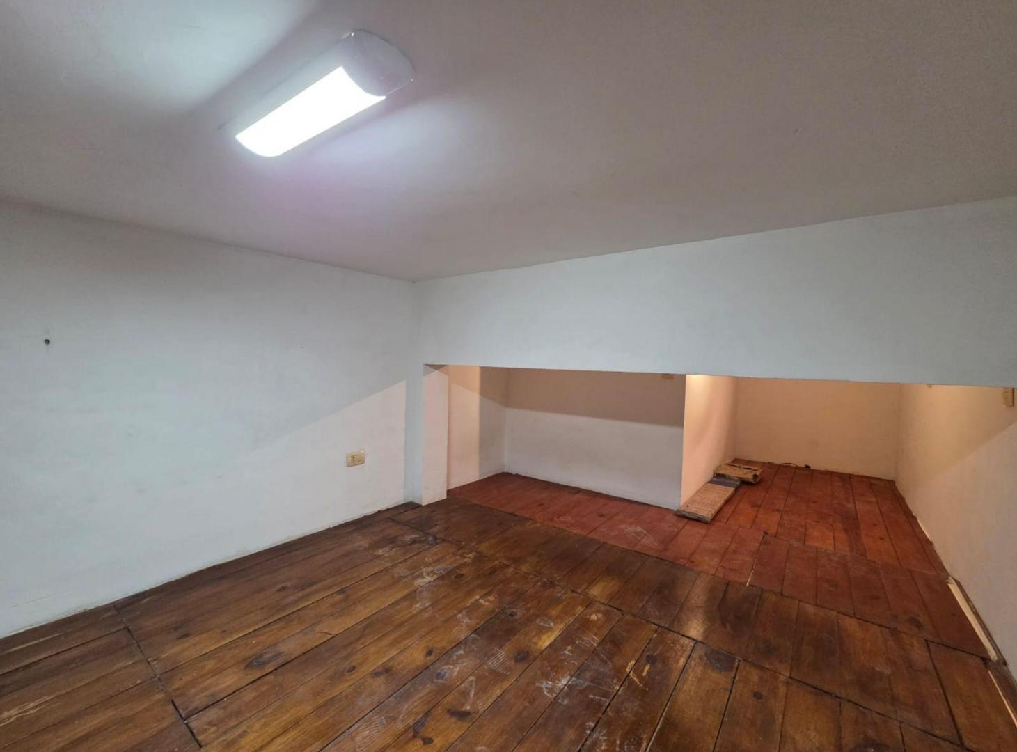 Foto de Venta Monoambiente entrepiso refaccionado Recoleta, imagen 2