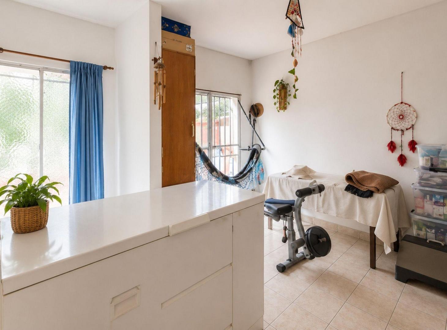 Foto de CASA MULTIF. 6 AMB. TERR. COCH. A/CRE. FLORIDA O., imagen 5