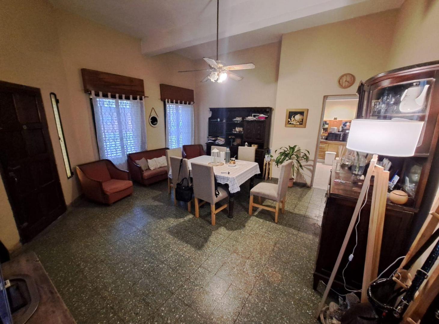 Foto de PH 3 Ambientes Venta Caseros Patio, imagen 2